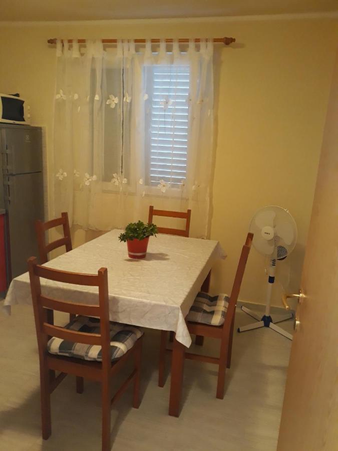 Apartments By The Sea Cove Blaca, Mljet - 4899 사플루나라 외부 사진